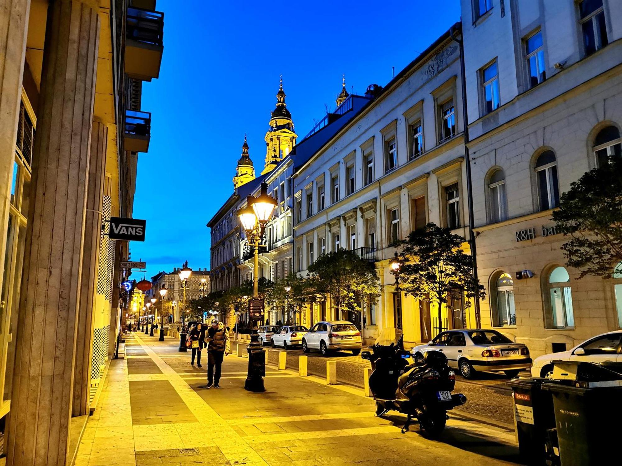 Downtown Studio Next To The Basilica Budapest Bagian luar foto